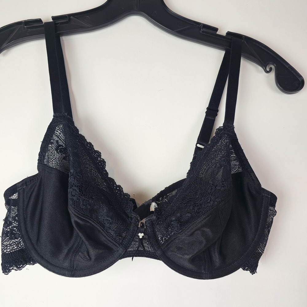 Wacoal 36C Bra Black Romantic Encounters 855104 Underwire Back Close Lace Trim